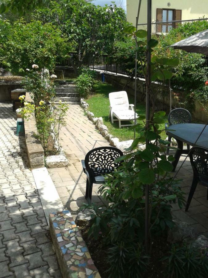 Bed & Breakfast Da Charlie LʼAquila Esterno foto