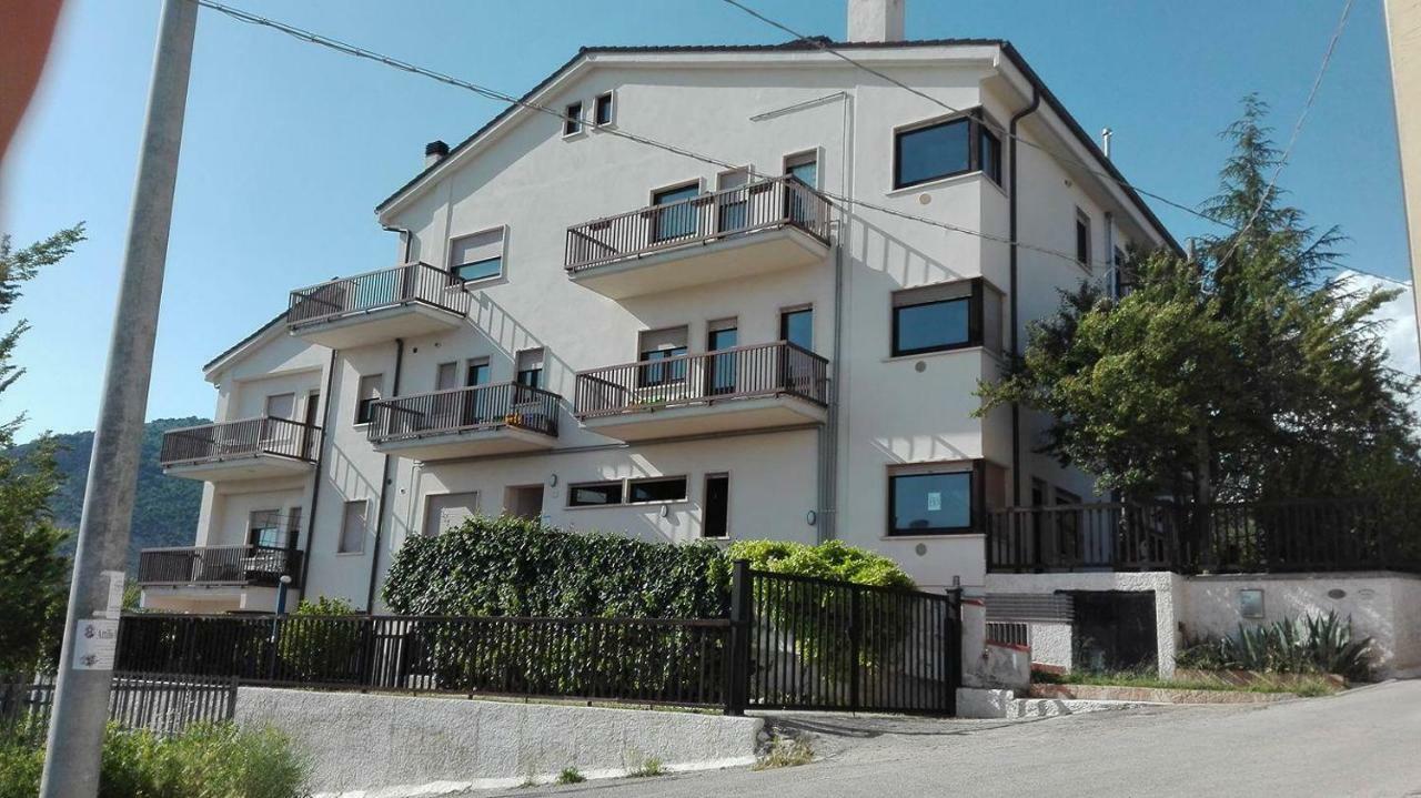 Bed & Breakfast Da Charlie LʼAquila Esterno foto