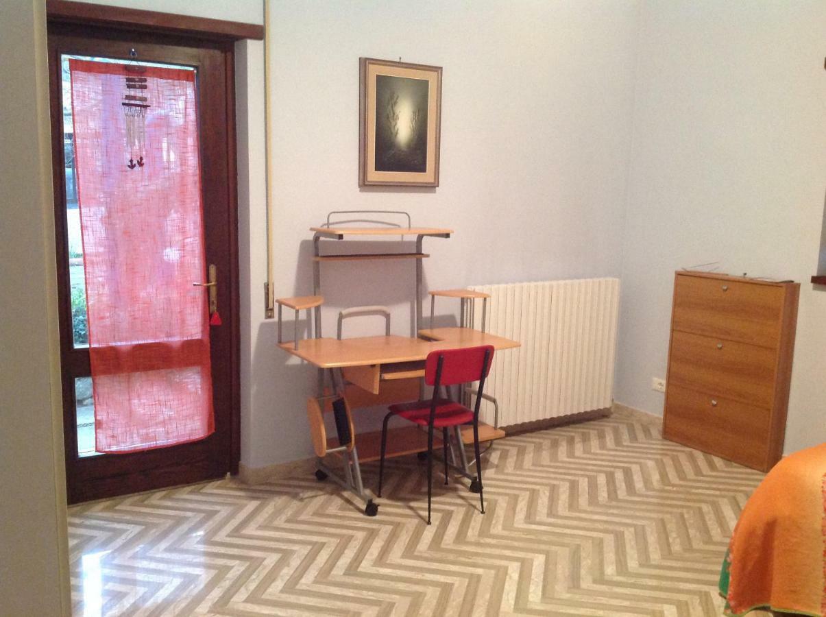 Bed & Breakfast Da Charlie LʼAquila Esterno foto