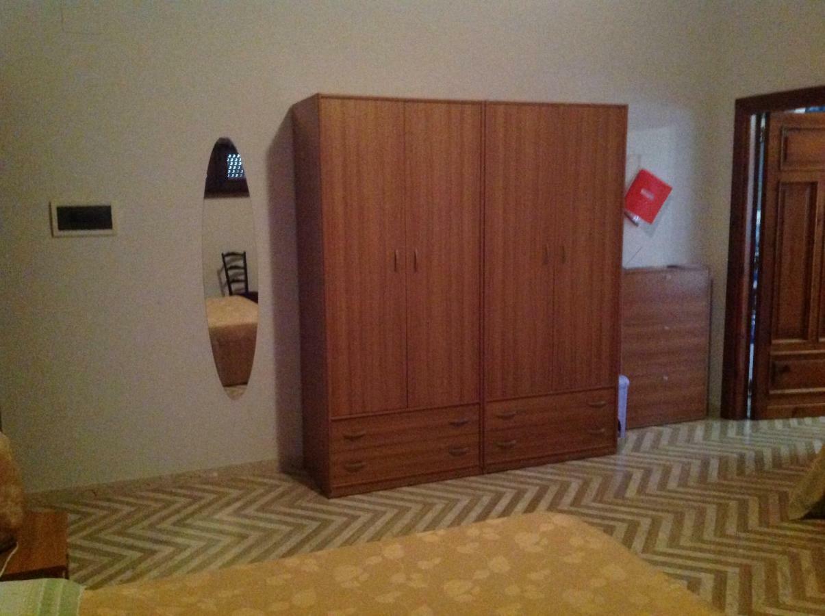Bed & Breakfast Da Charlie LʼAquila Esterno foto